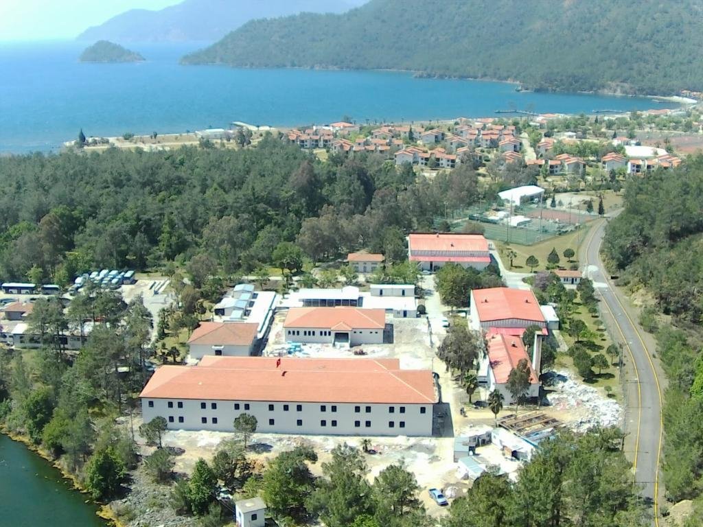 Aksaz ÖEM Komutanlığı Erbaş/Er Yatakhane ve Yemekhane Binası Yapım İşi